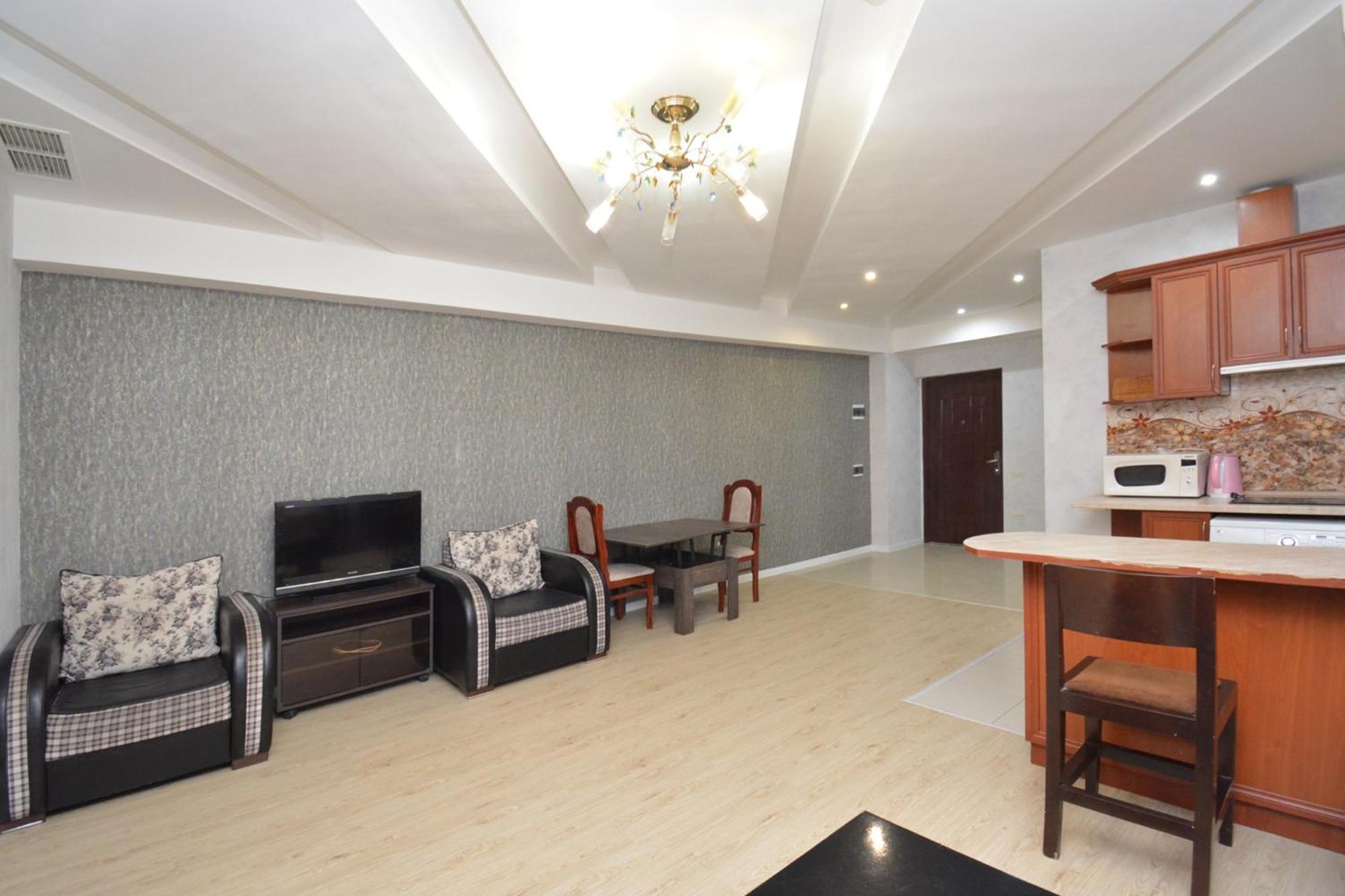 Apartment In Abovyan Street, Erevan Esterno foto